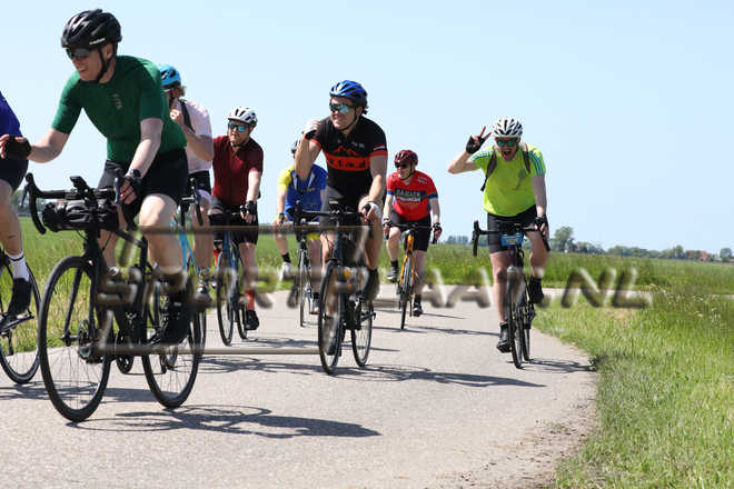 F22913.jpg